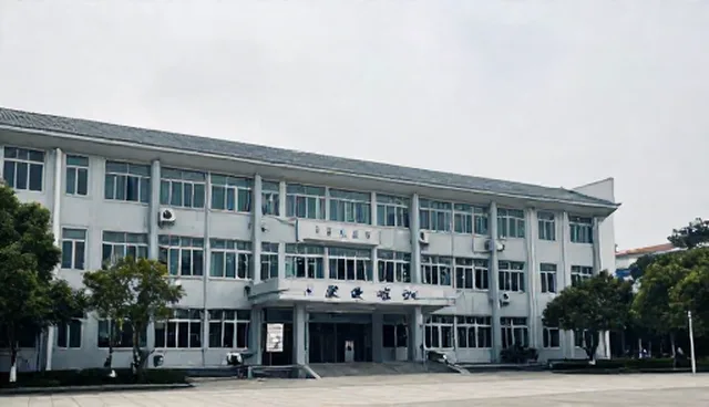 免费提示词大全如何影响热门排行结果
