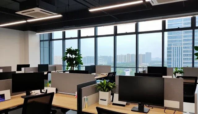 SD提示词生成:两种做法的比较与实际取舍