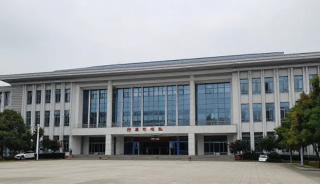 面试提示词如何影响图文案提示词交易效果